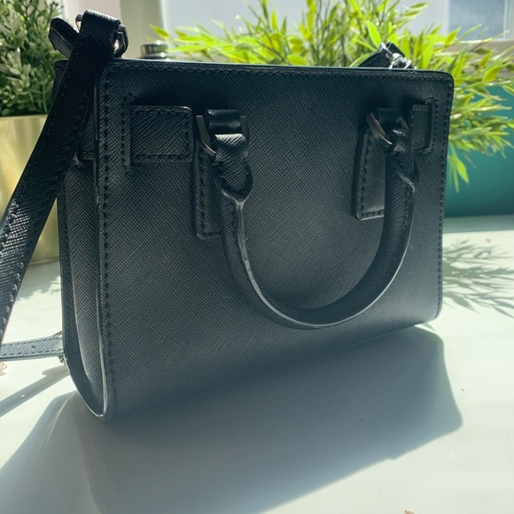 Micheal Kors Mini Bag - Picture 6 of 8